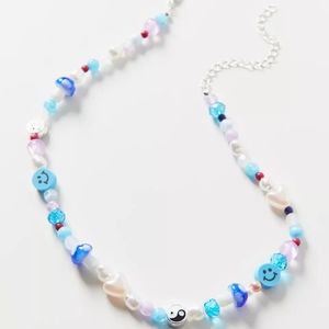 Mixed pearl beaded necklace